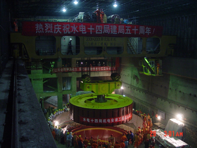 广西百色电站200t+200t厂房桥机.jpg